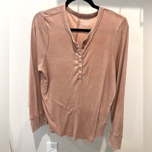 Aerie long sleeve thermal Henley’s size XL great condition.